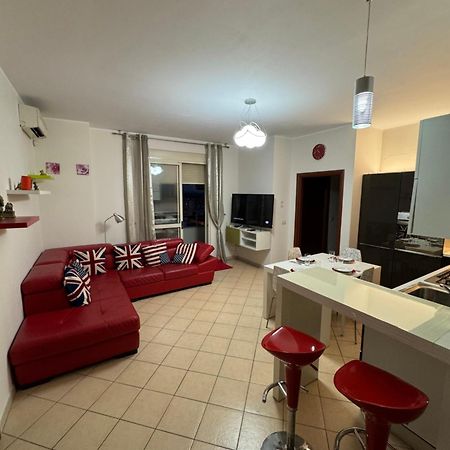 3 Bedrooms Apartment Shkoder Exterior photo